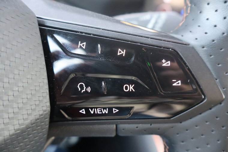 Vehicle Image 33