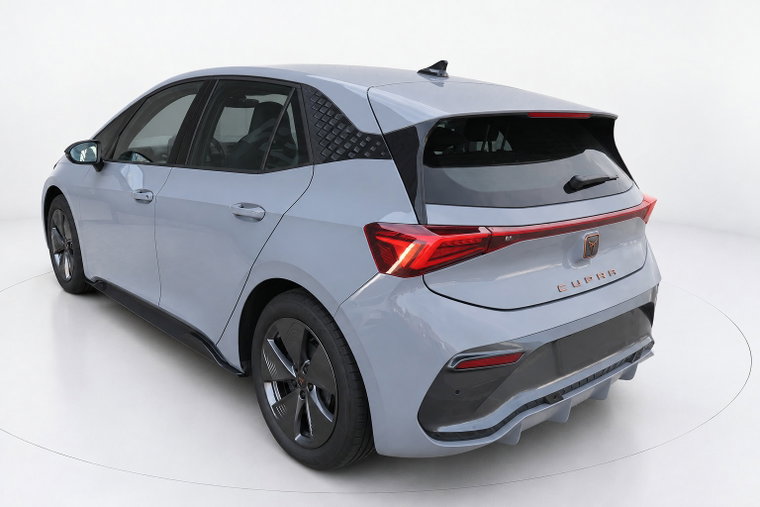 Vehicle Image 9