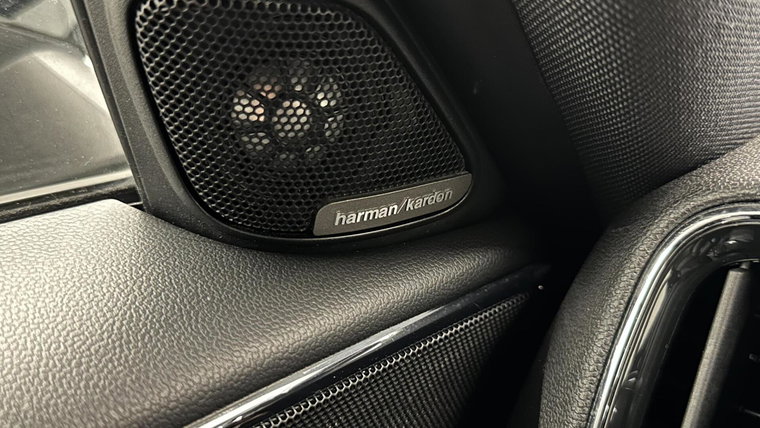 Vehicle Image 52