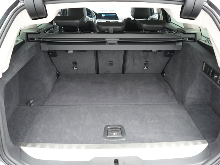 Vehicle Image 37