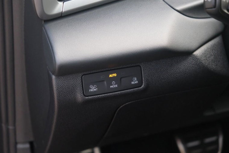 Vehicle Image 27