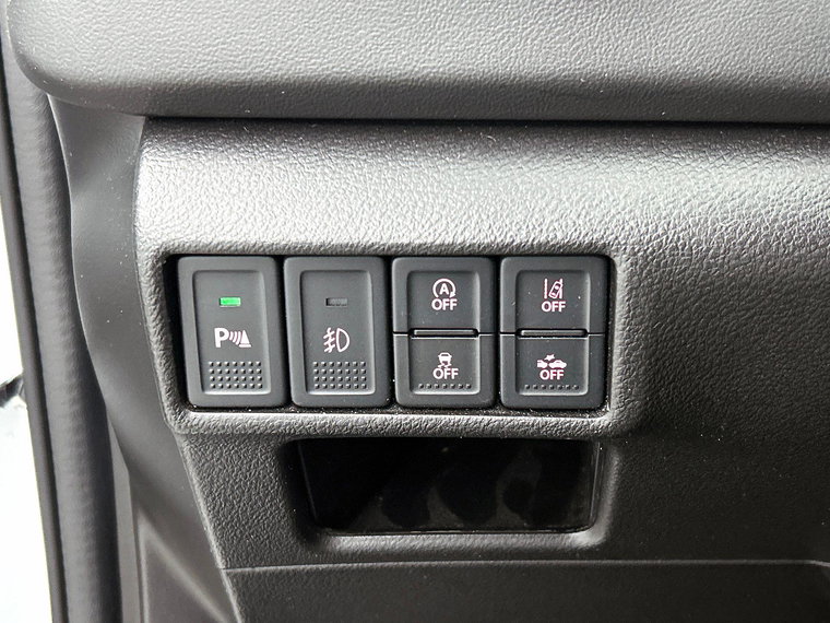 Vehicle Image 24