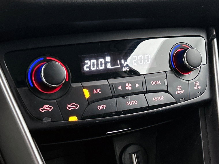 Vehicle Image 27