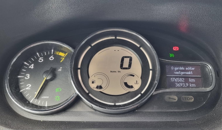 Vehicle Image 13
