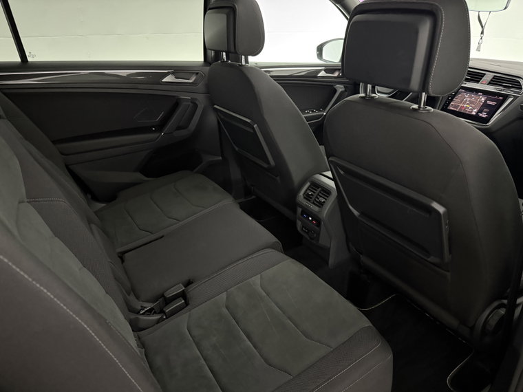Vehicle Image 39