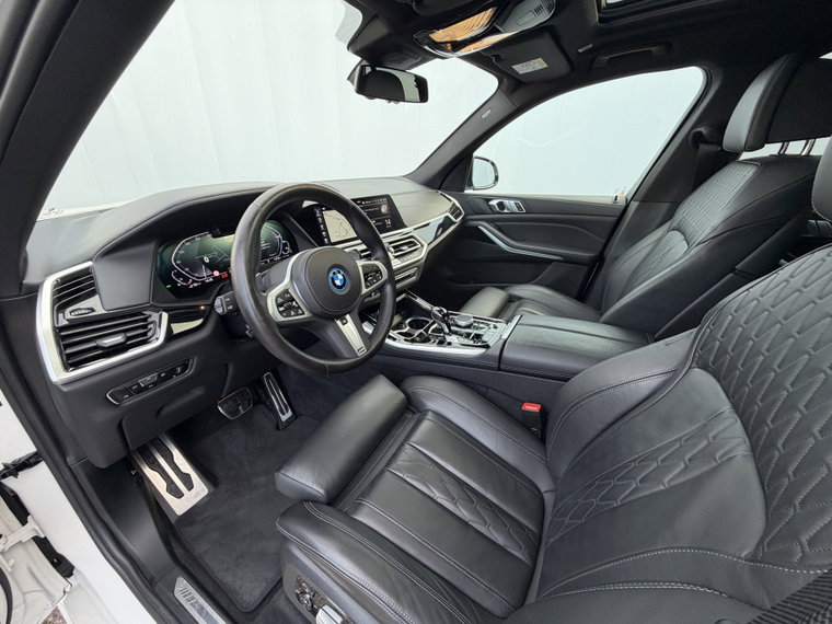 Vehicle Image 60