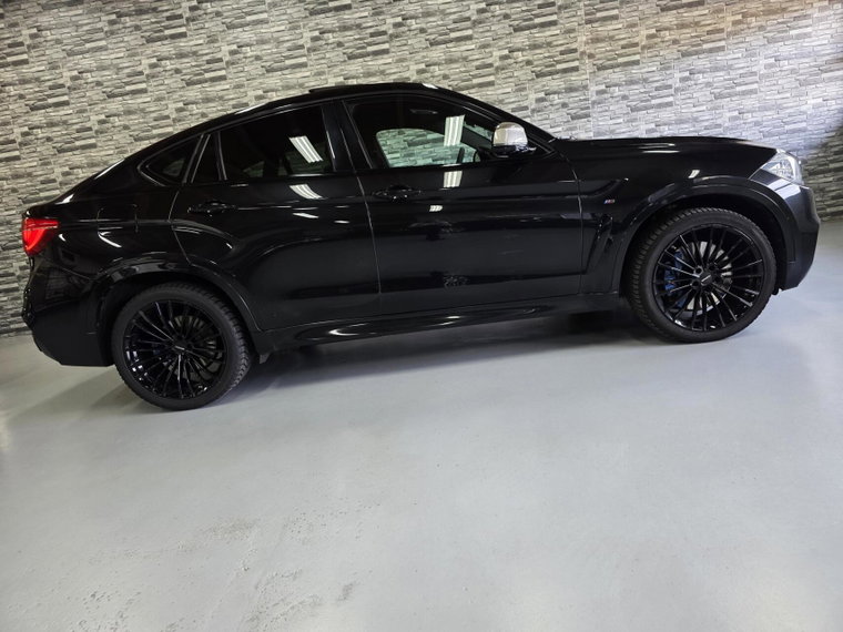 Vehicle Image 45