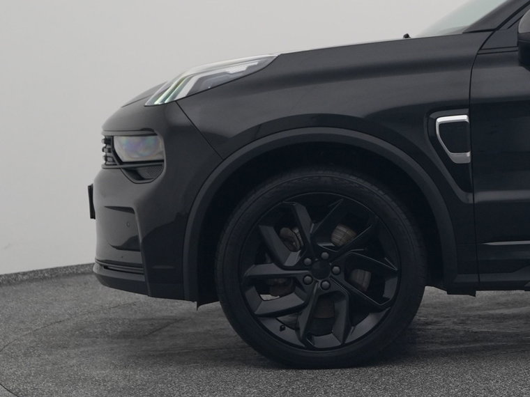Vehicle Image 21