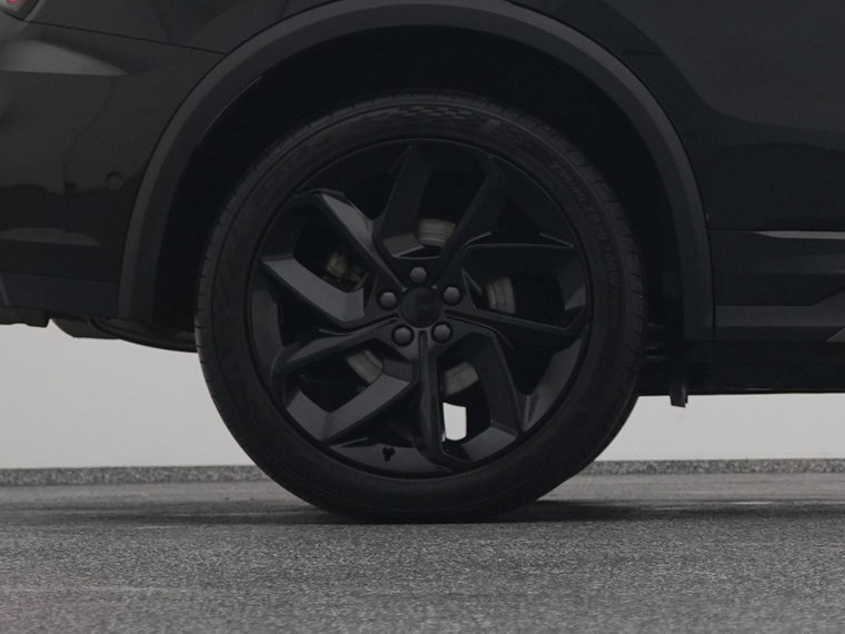 Vehicle Image 41