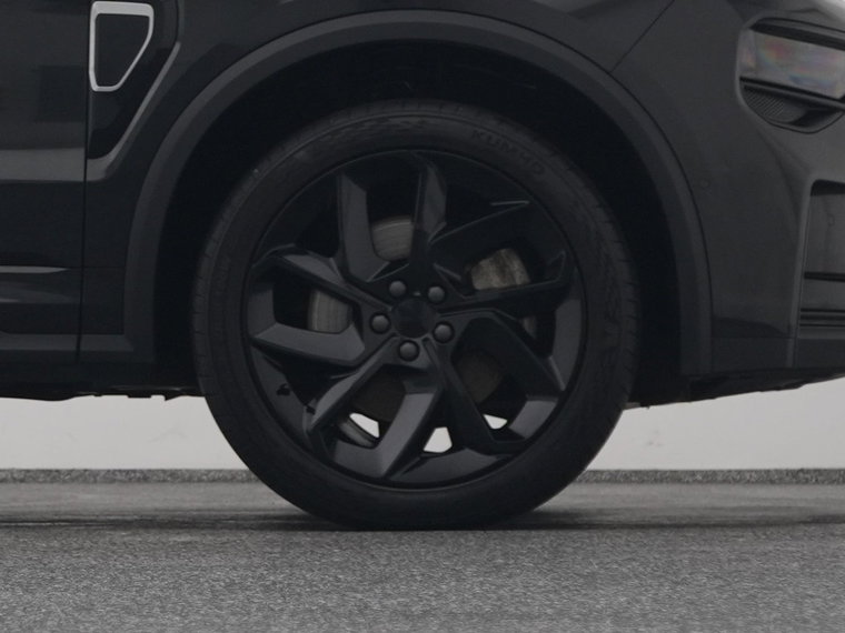 Vehicle Image 42