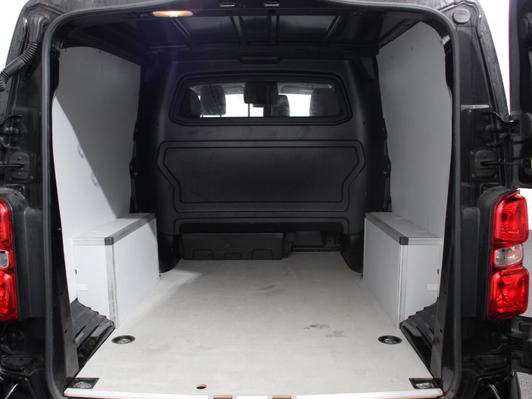 Vehicle Image 36