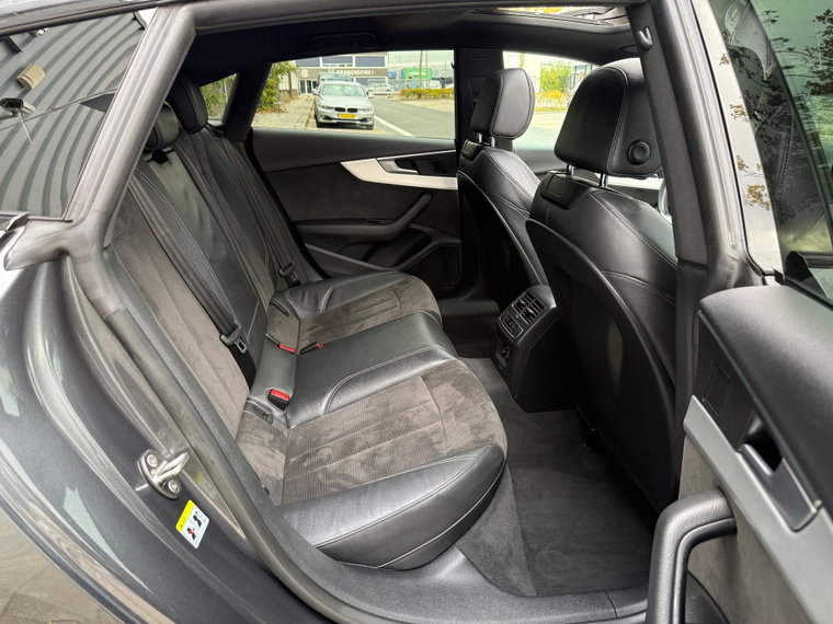 Vehicle Image 39