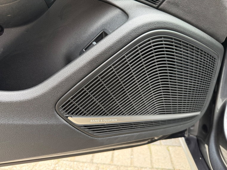 Vehicle Image 41
