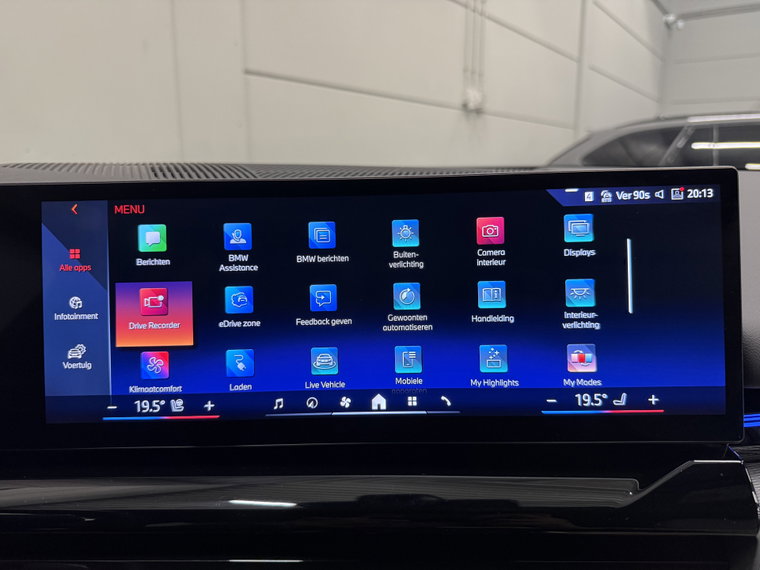 Vehicle Image 37