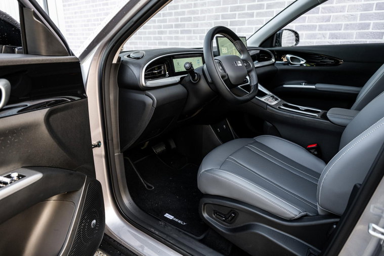 Vehicle Image 18