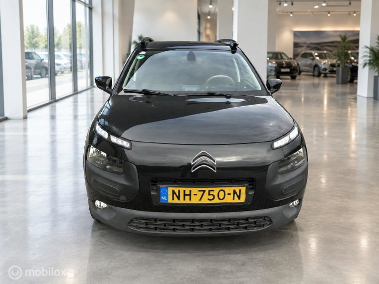 Vehicle Image 14