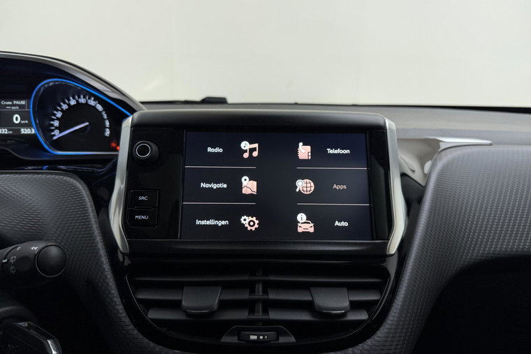 Vehicle Image 25