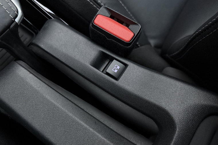 Vehicle Image 33