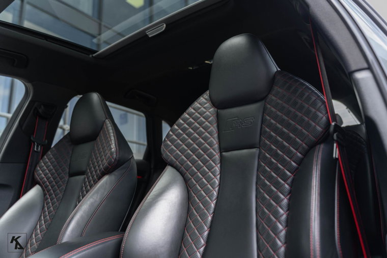 Vehicle Image 26