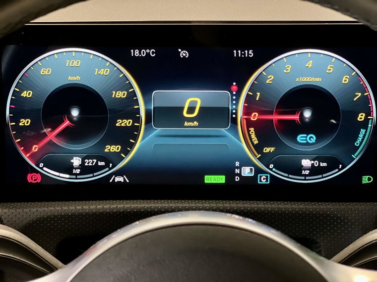 Vehicle Image 25