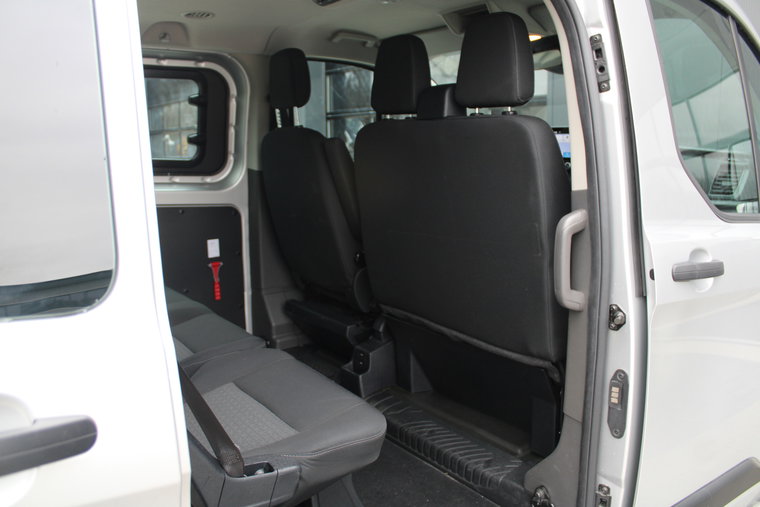 Vehicle Image 13