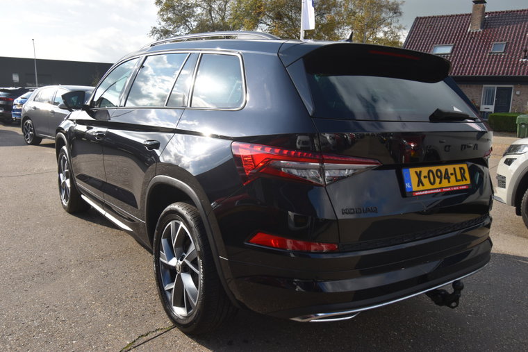 Vehicle Image 25