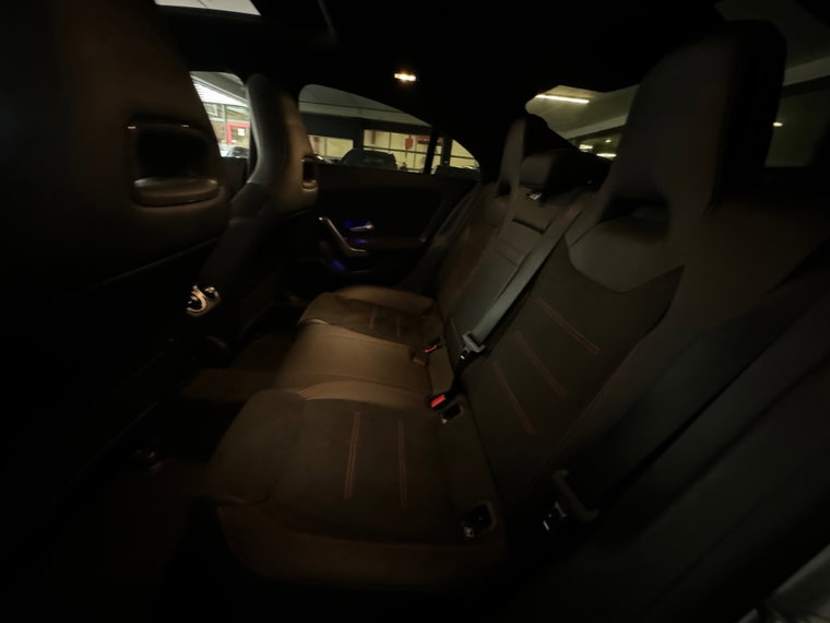 Vehicle Image 31
