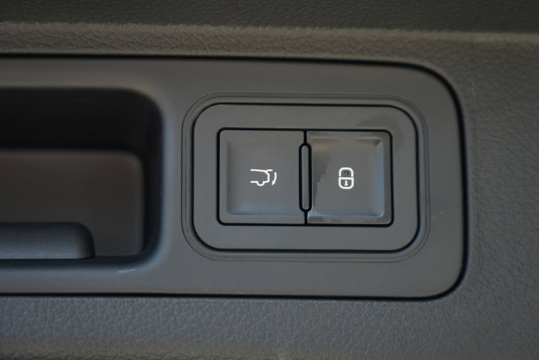 Vehicle Image 26