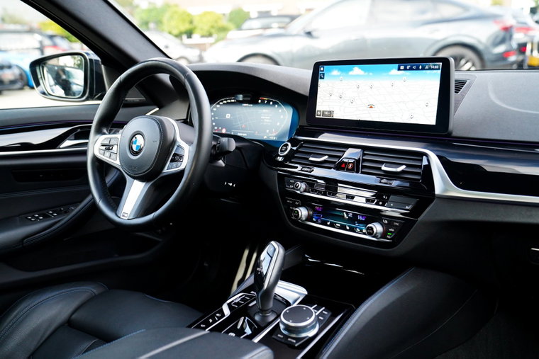 Vehicle Image 15