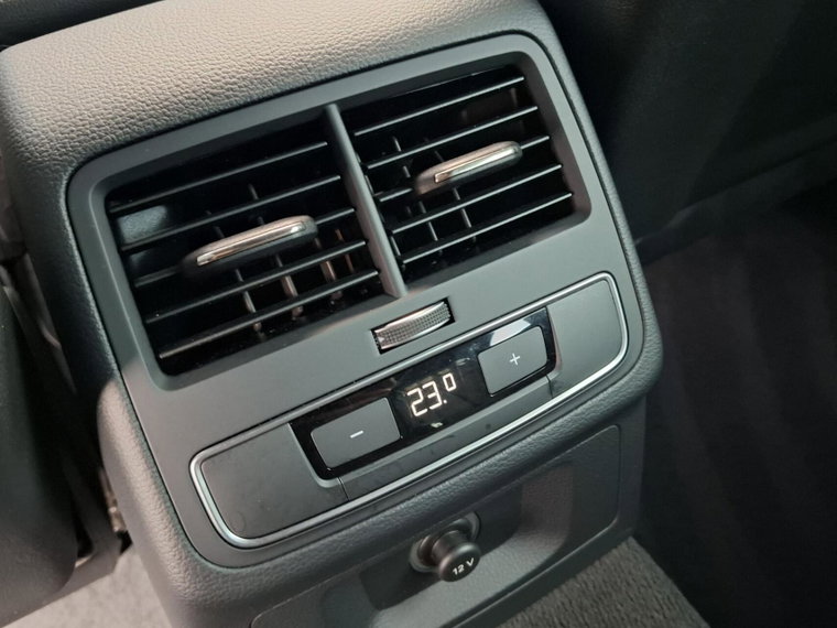 Vehicle Image 26
