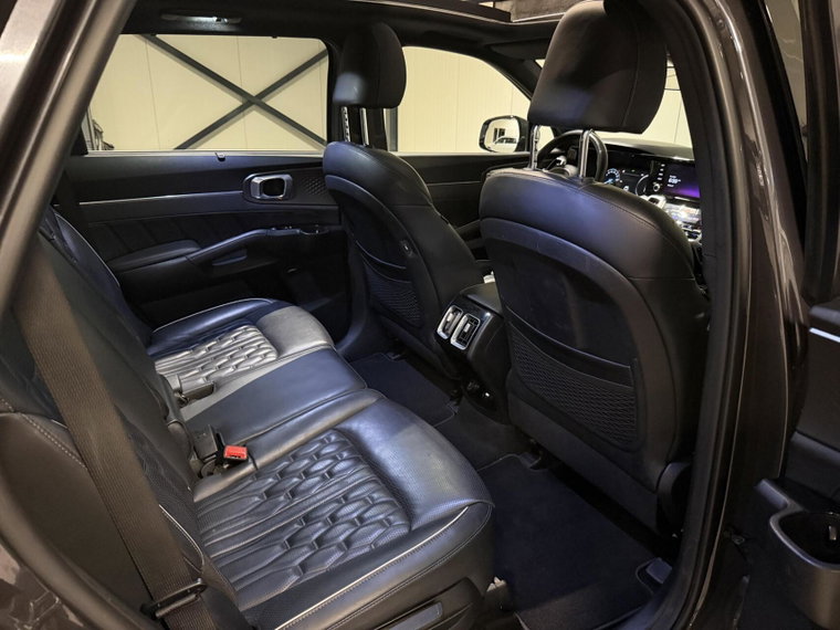 Vehicle Image 40