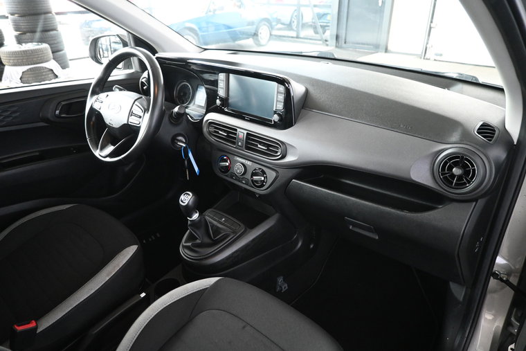 Vehicle Image 20