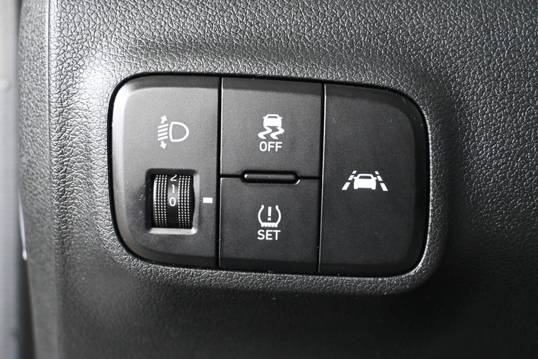 Vehicle Image 28