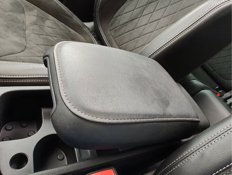 Vehicle Image 23