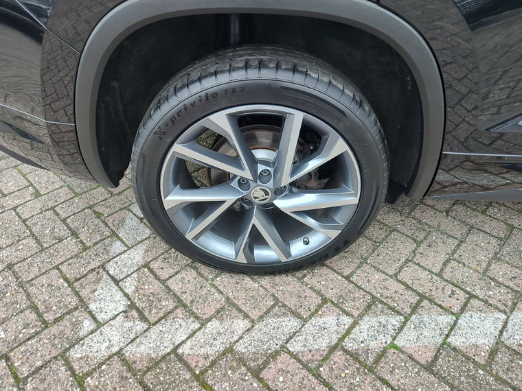 Vehicle Image 37