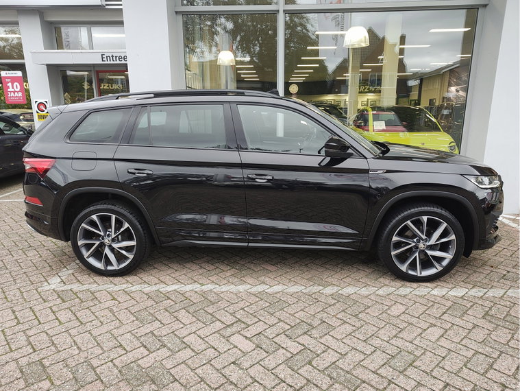 Vehicle Image 6