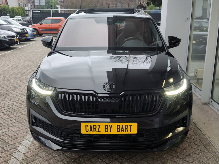 Vehicle Image 8