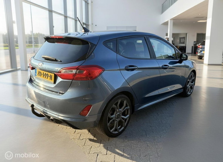 Vehicle Image 7