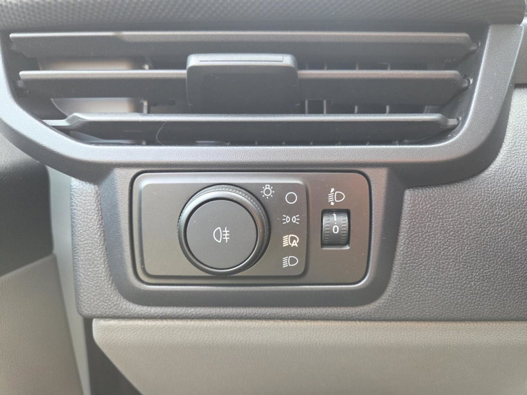 Vehicle Image 28