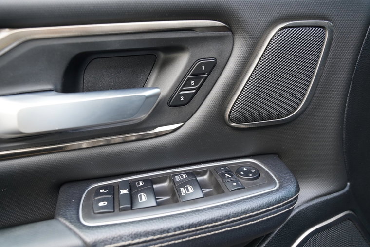 Vehicle Image 39