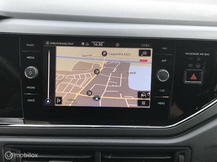 Vehicle Image 13