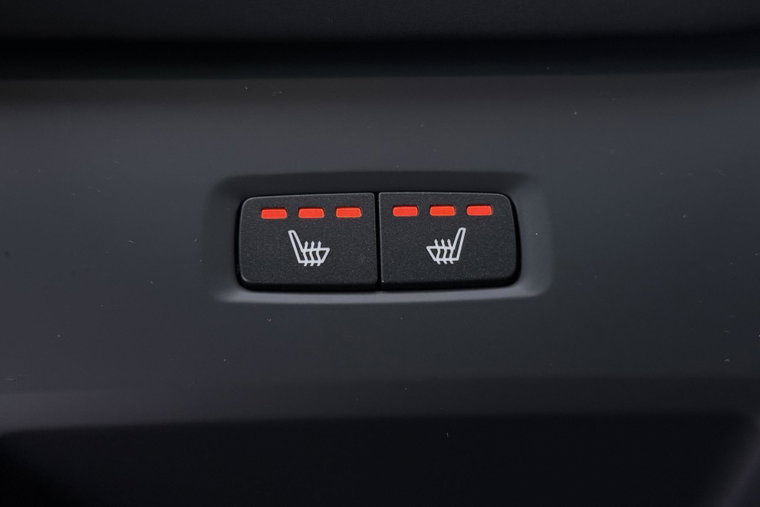 Vehicle Image 48