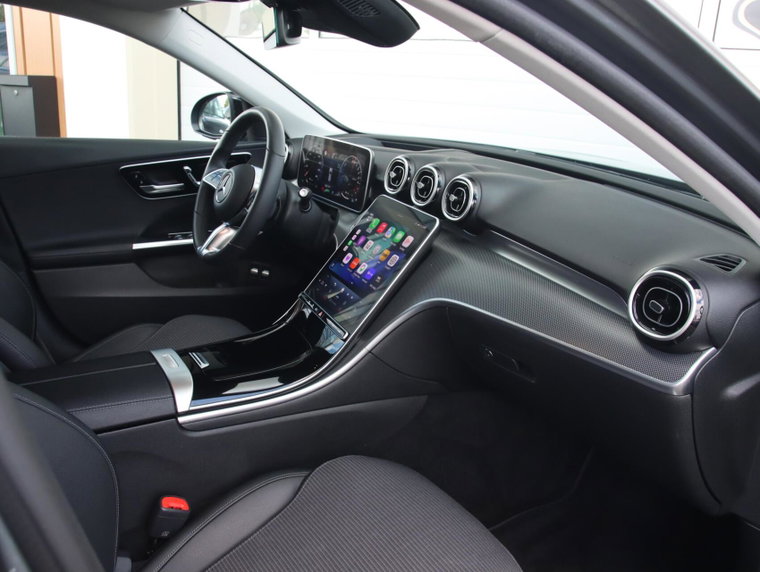 Vehicle Image 37