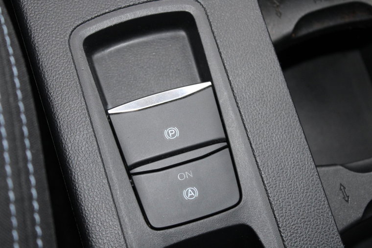 Vehicle Image 26