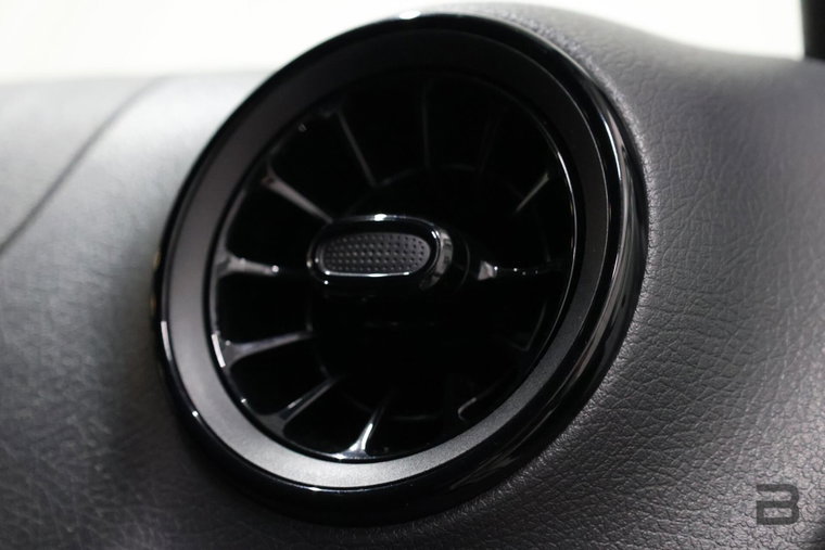 Vehicle Image 23