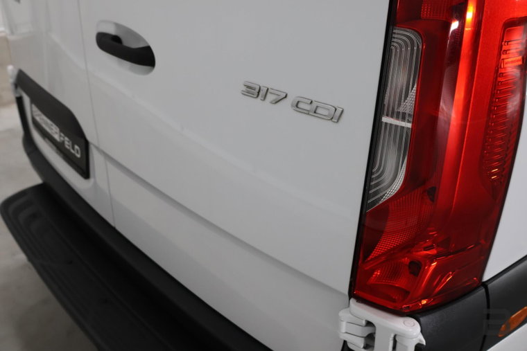 Vehicle Image 39