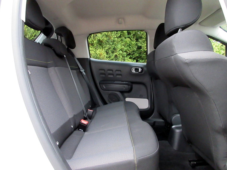 Vehicle Image 15