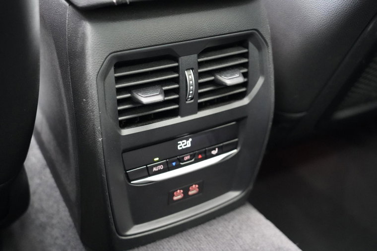 Vehicle Image 41