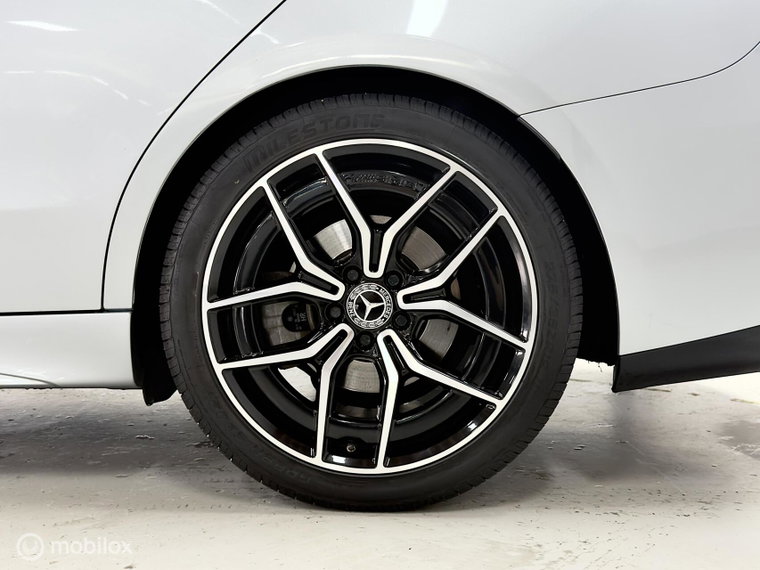 Vehicle Image 27