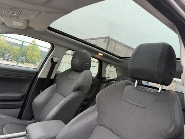 Vehicle Image 33